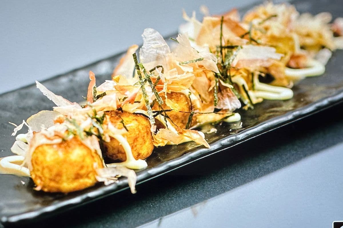 Takoyaki 5pcs (Peanut Sauce)