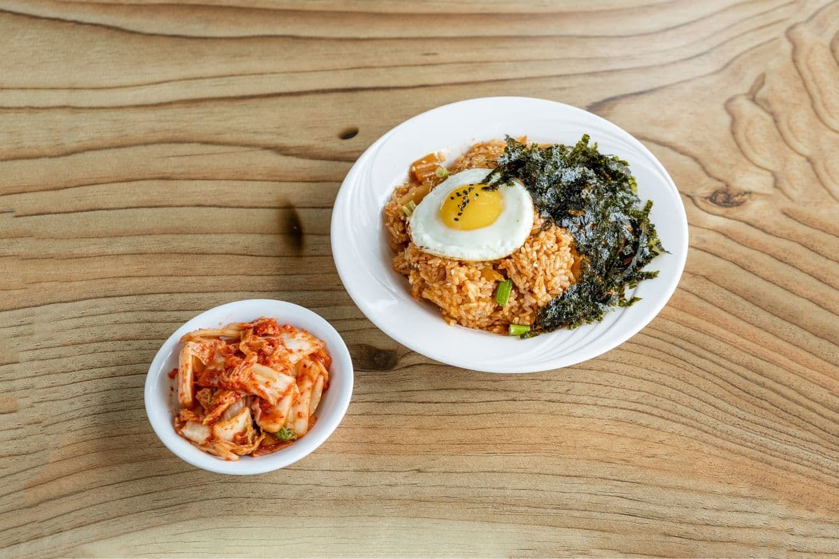 13. Riz frit kimchi (vegetarien) / Kimchi Fried Rice (Vegetarien)