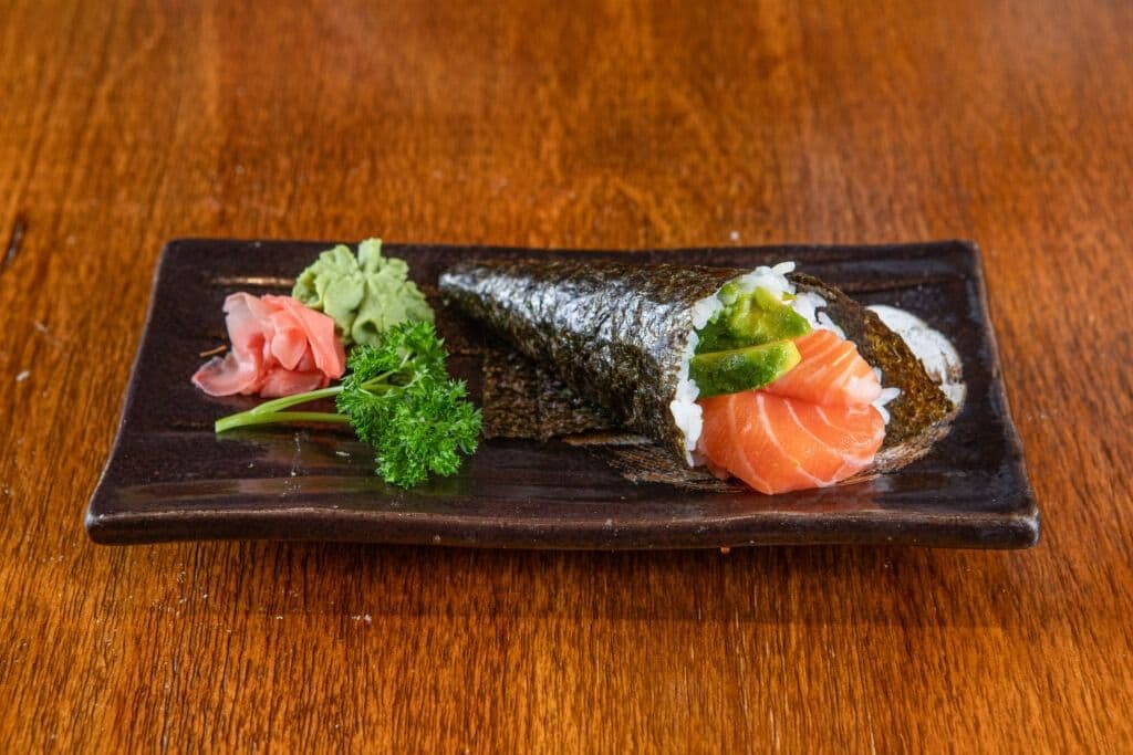 Salmon and Avocado Hand Roll (1 pc)