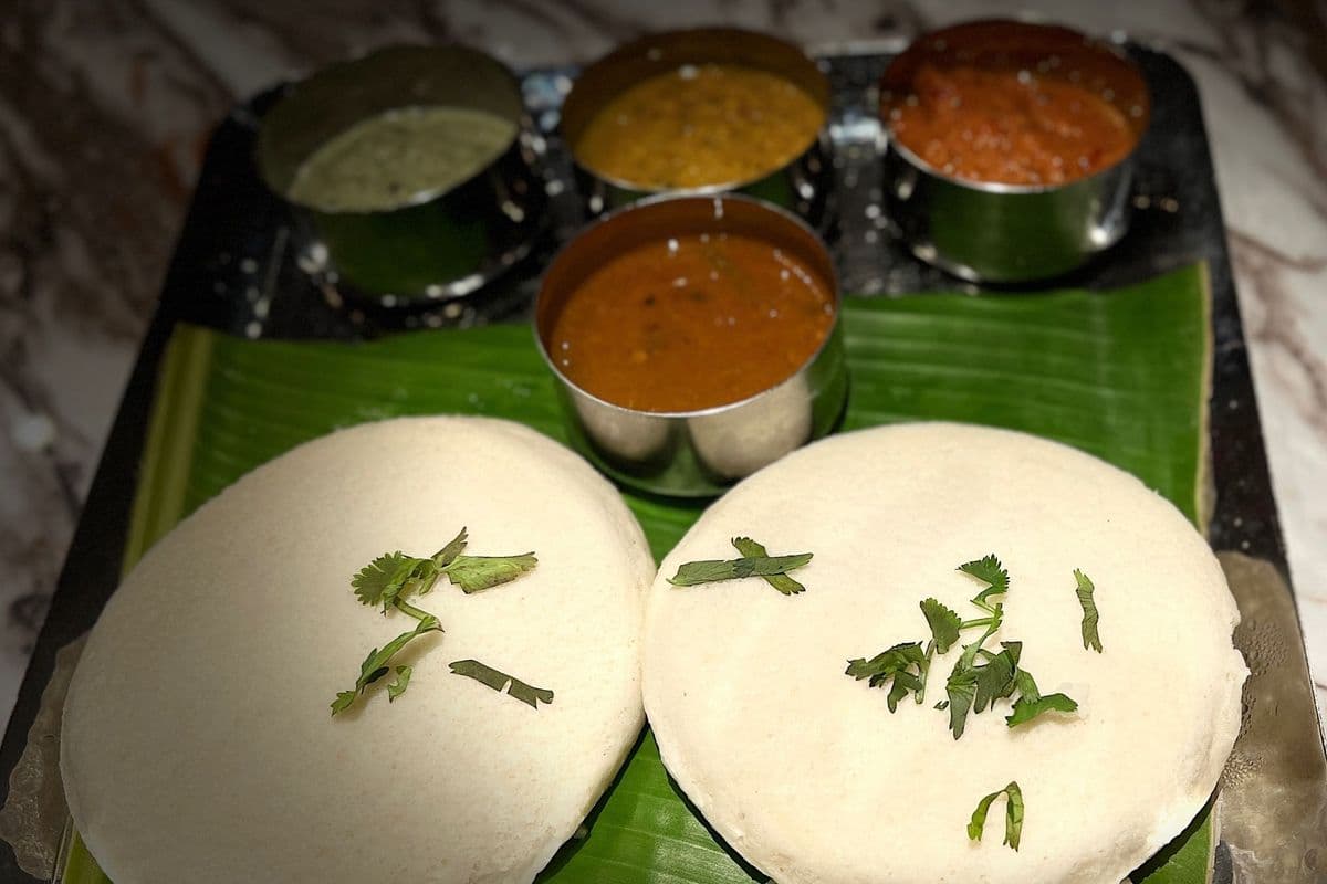 Thatte Idli (2 pcs)