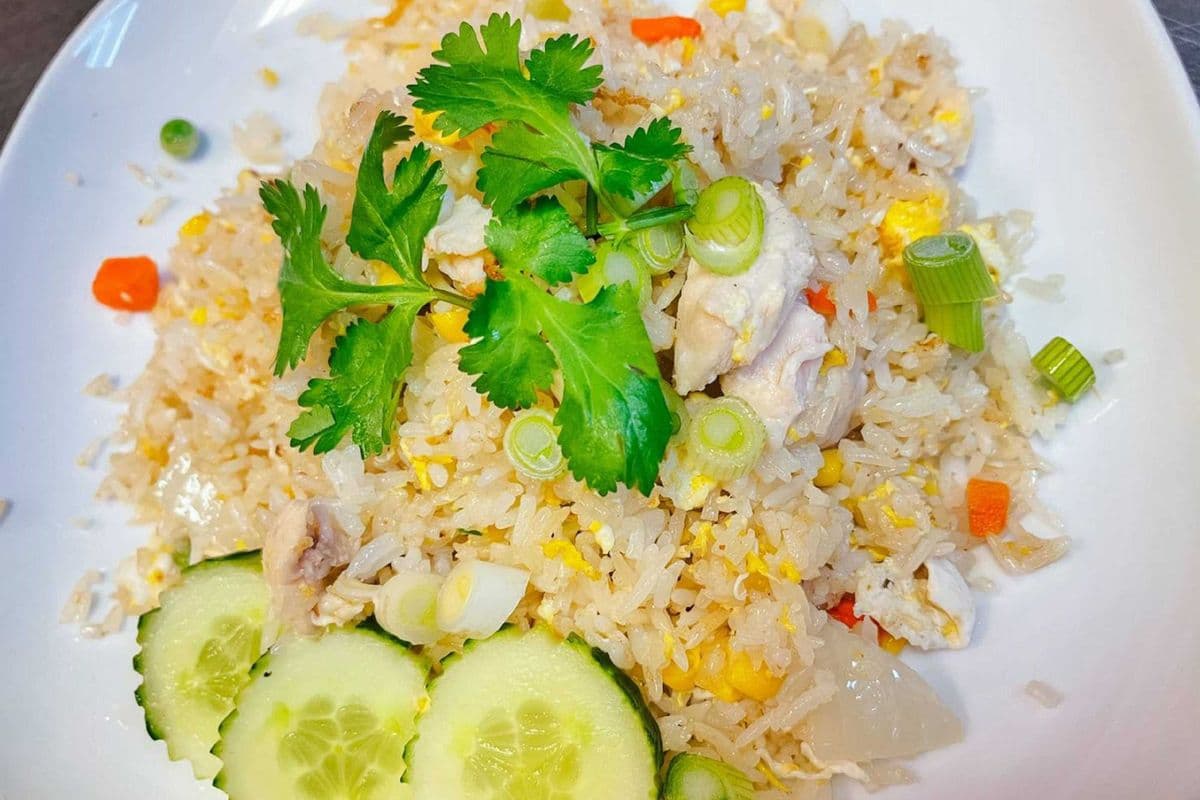 FR3. Kra-poa Fried Rice