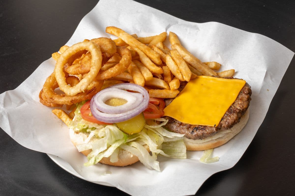 King's Belly Cheeseburger (8 oz)