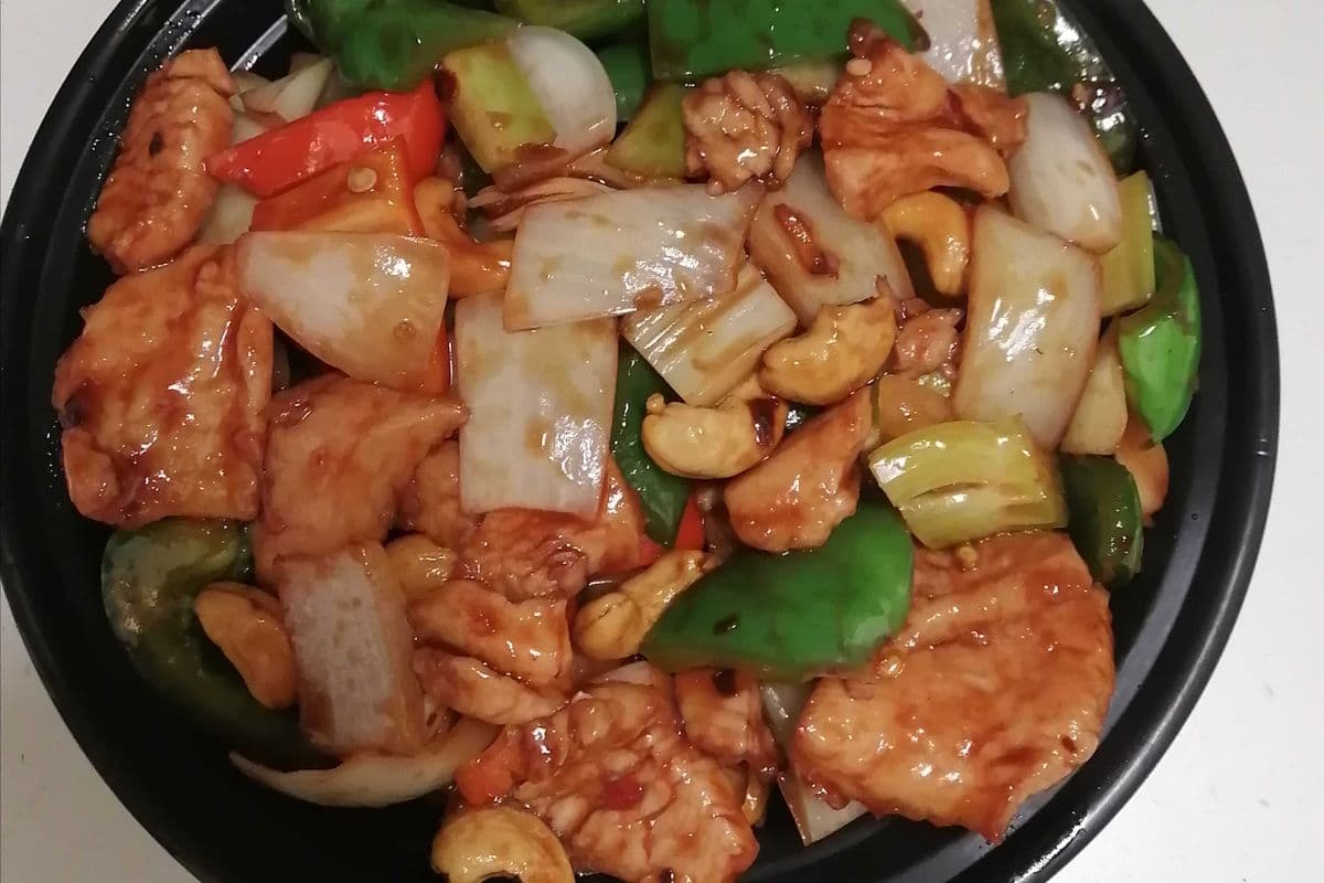 44. Cashew Chicken - Gai Pad Mamung Hin Mapan