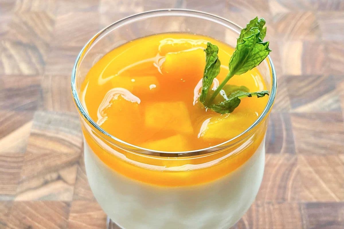 Kokoro's Original - Panna Cotta with Mango Sauce (5 oz)