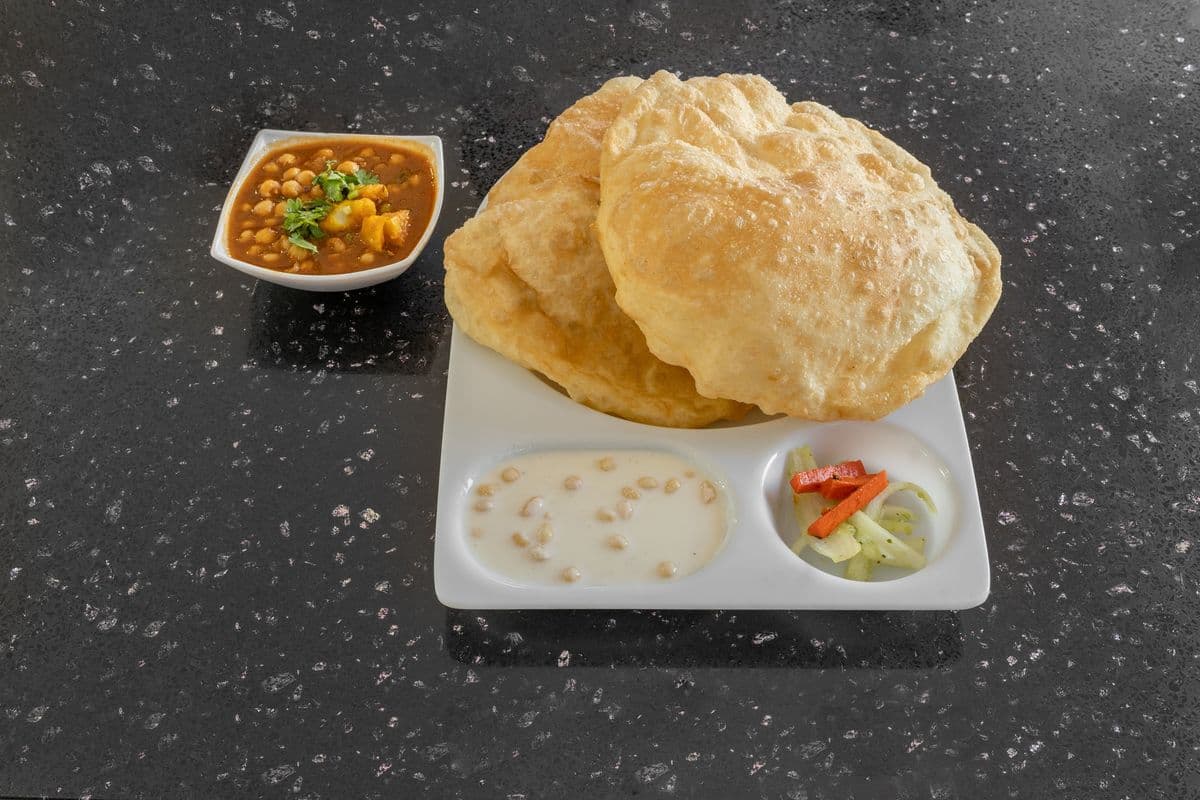 Chana Bhathura (pl)