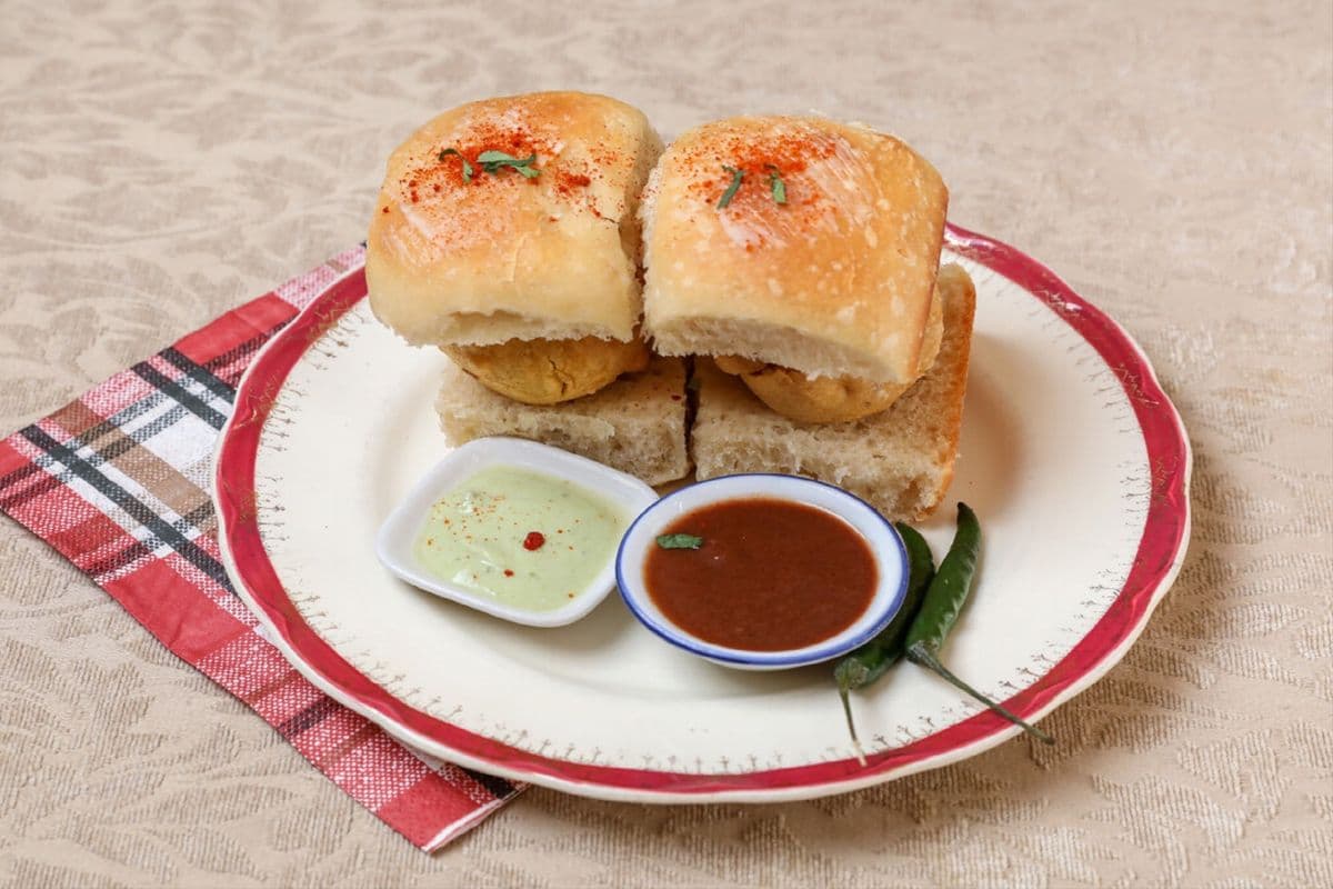 Mumbai Vada Pav (2 pcs)