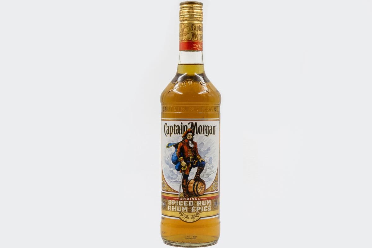 Captain Morgan Spiced Rum (1 x 750 ml)