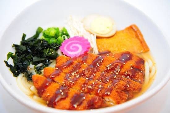 M5. Pork Katsu Udon  / M5. 炸猪扒汤乌冬