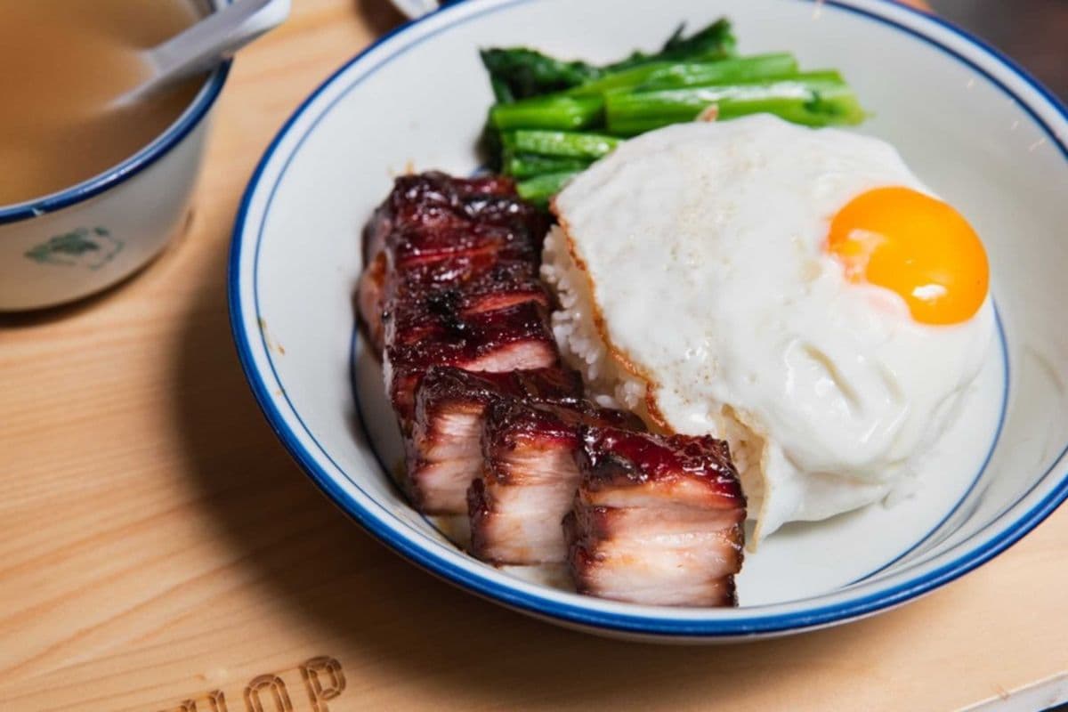 BBQ Pork with Veggie & Fried Egg on Rice 黯然销魂叉烧饭配煎蛋时蔬