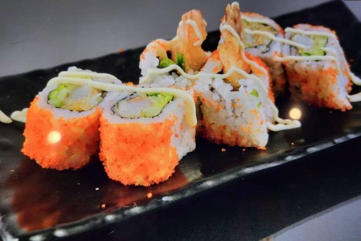 Dynamite Maki (8pcs)