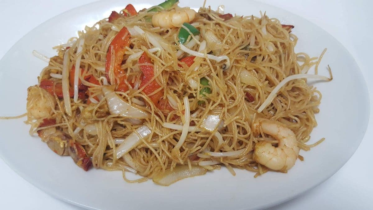 Special Fried Vermicelli (B.B.Q. Pork and Shrimp)