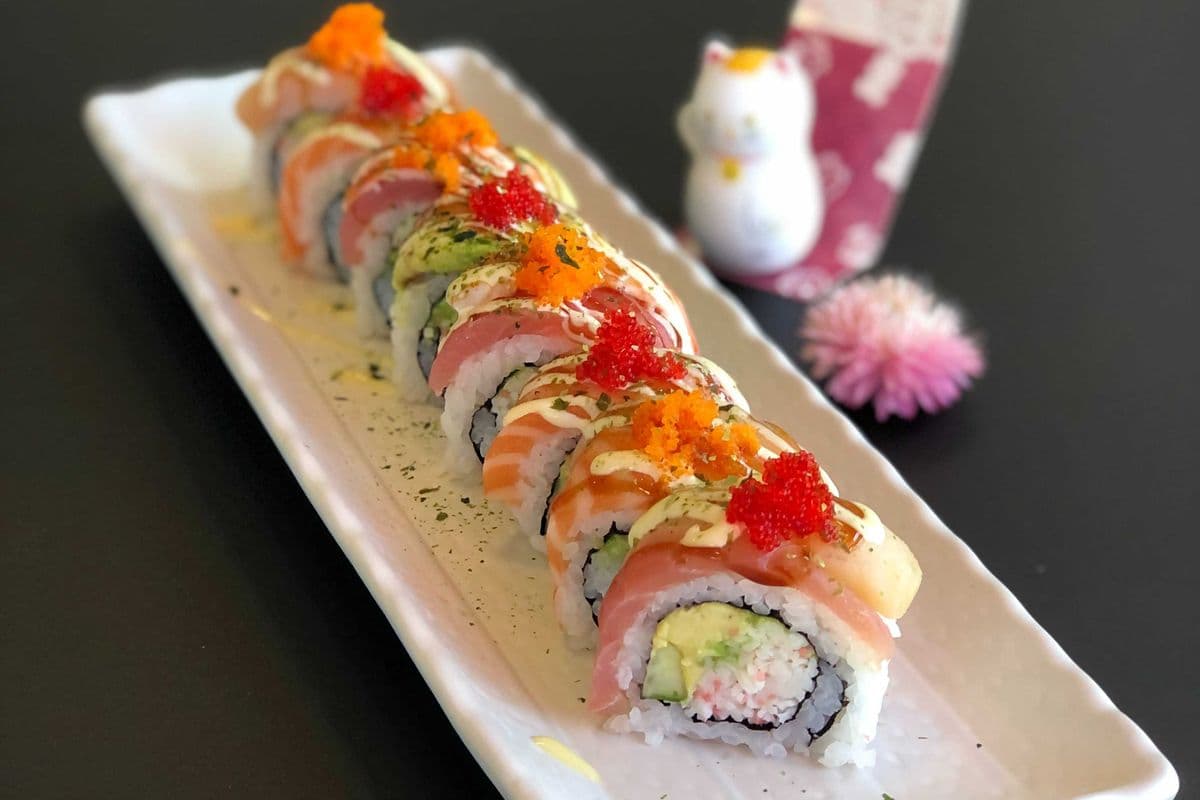 Rainbow Roll (8pcs)