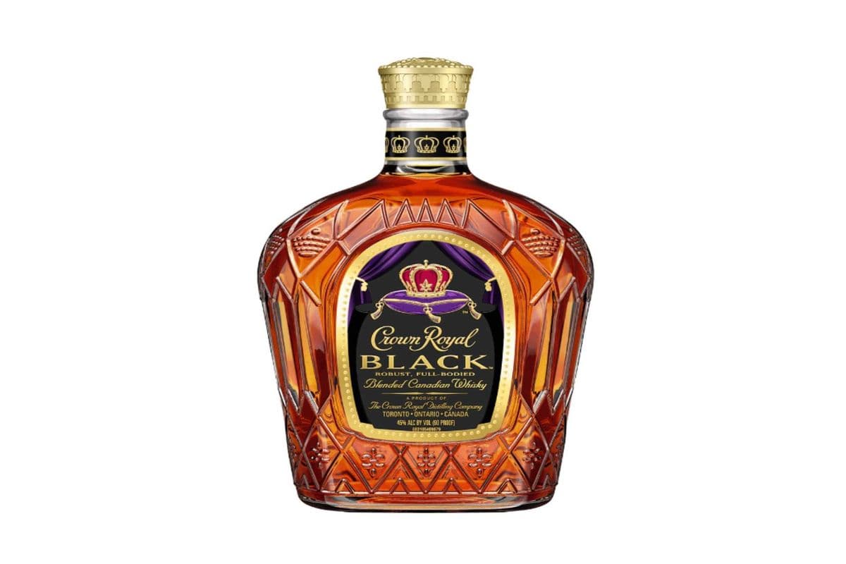 Crown Royal Black-750ml (1 x 750ml)