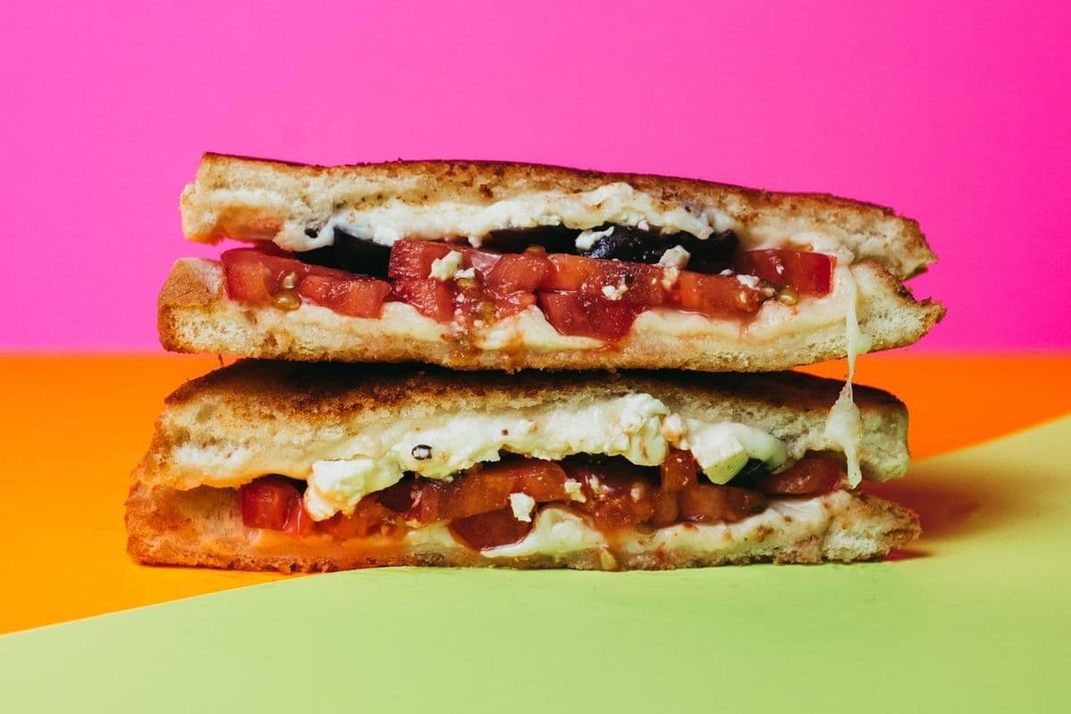 Grilled cheese méditerranéen Alto / Alto Mediterranean Grilled Cheese Sandwich