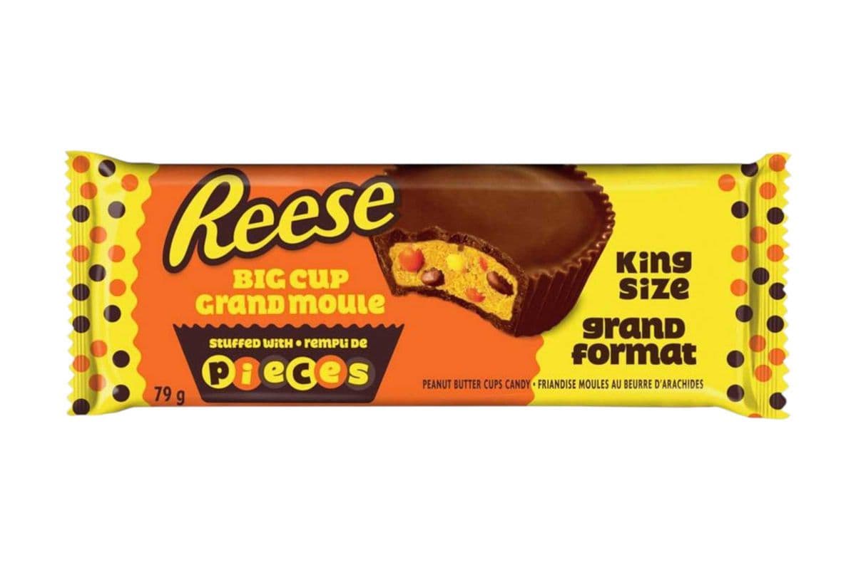 Reese's Pieces Big Cup (79gm) (390 Cal)
