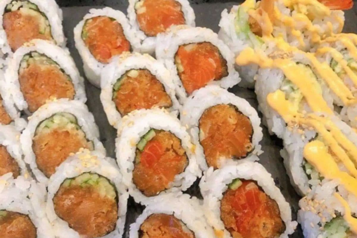 125. Spicy Roll Combo (24 pcs)