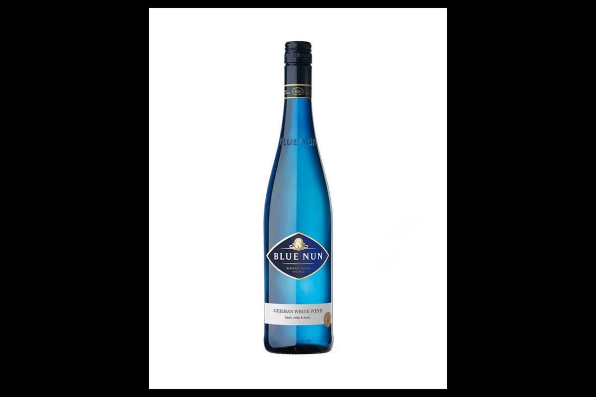 BLUE NUN GERMAN WHITE (1 x 750ML)