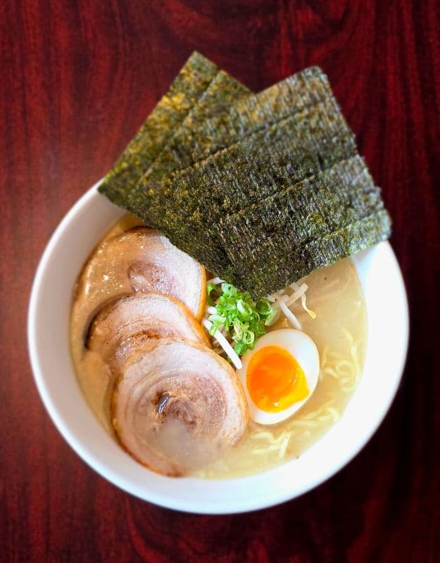 Tonkotsu Ramen (noodle in soup)