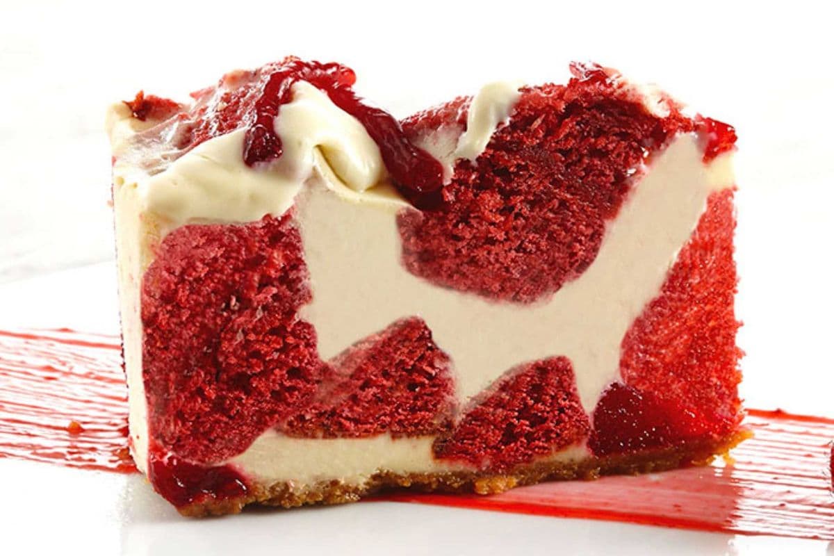 Raspberry Greek Yogurt Cheesecake