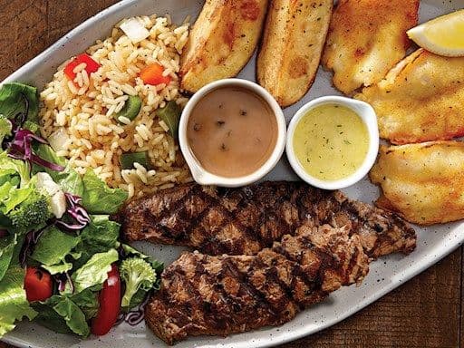 Steak Casa & Butterfly Shrimp / Steak Casa et crevettes papillon