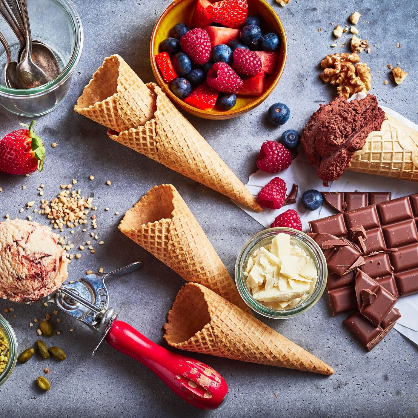ROLLZ ICE CREAM AND DESSERT