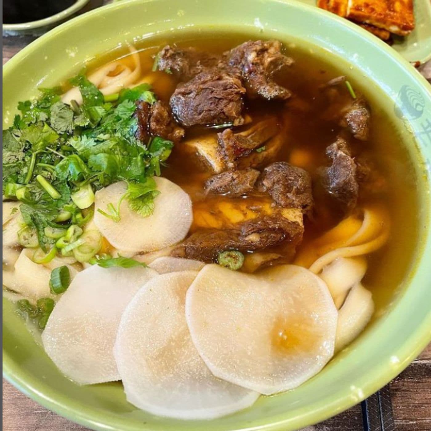 Yee's Hand Pulled Noodles 老叶兰州牛肉拉面