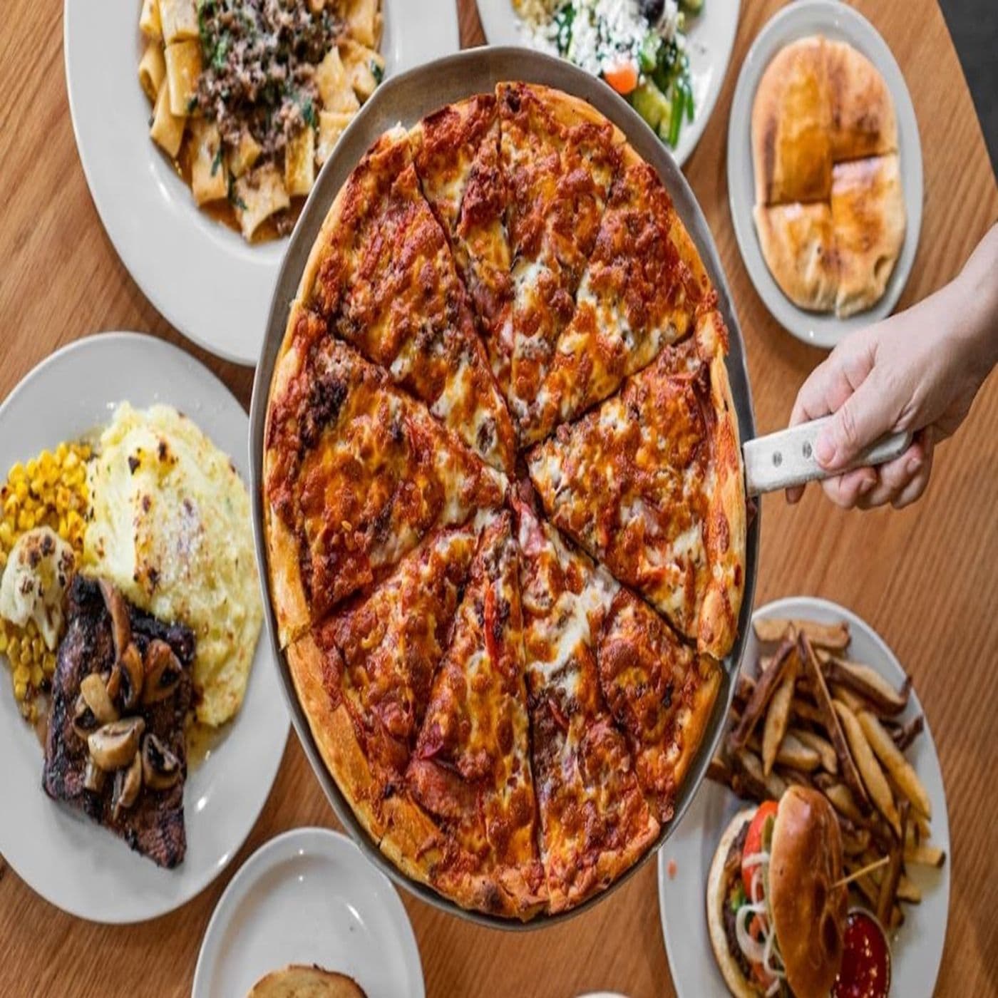 Johnny's On Oak( Best Neighbours Restaurant & Pizza House)