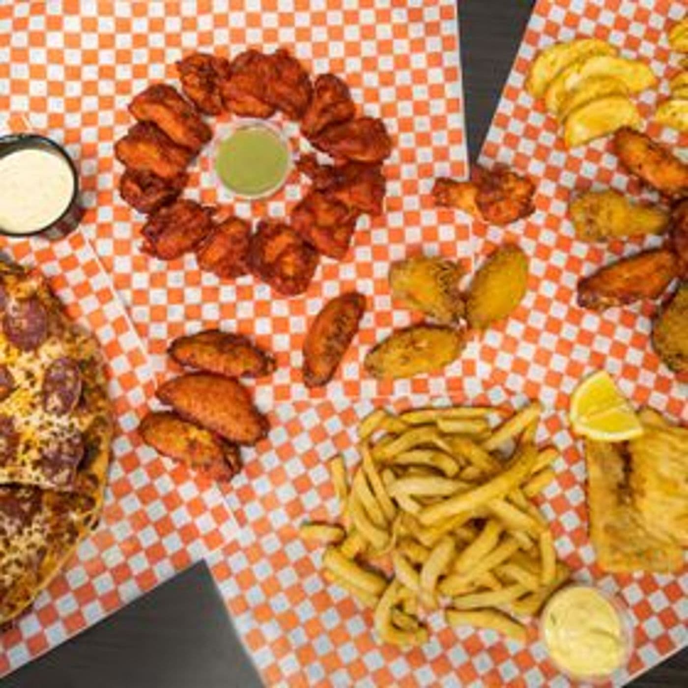 B22-Brar 22 Pizza Niagara falls 