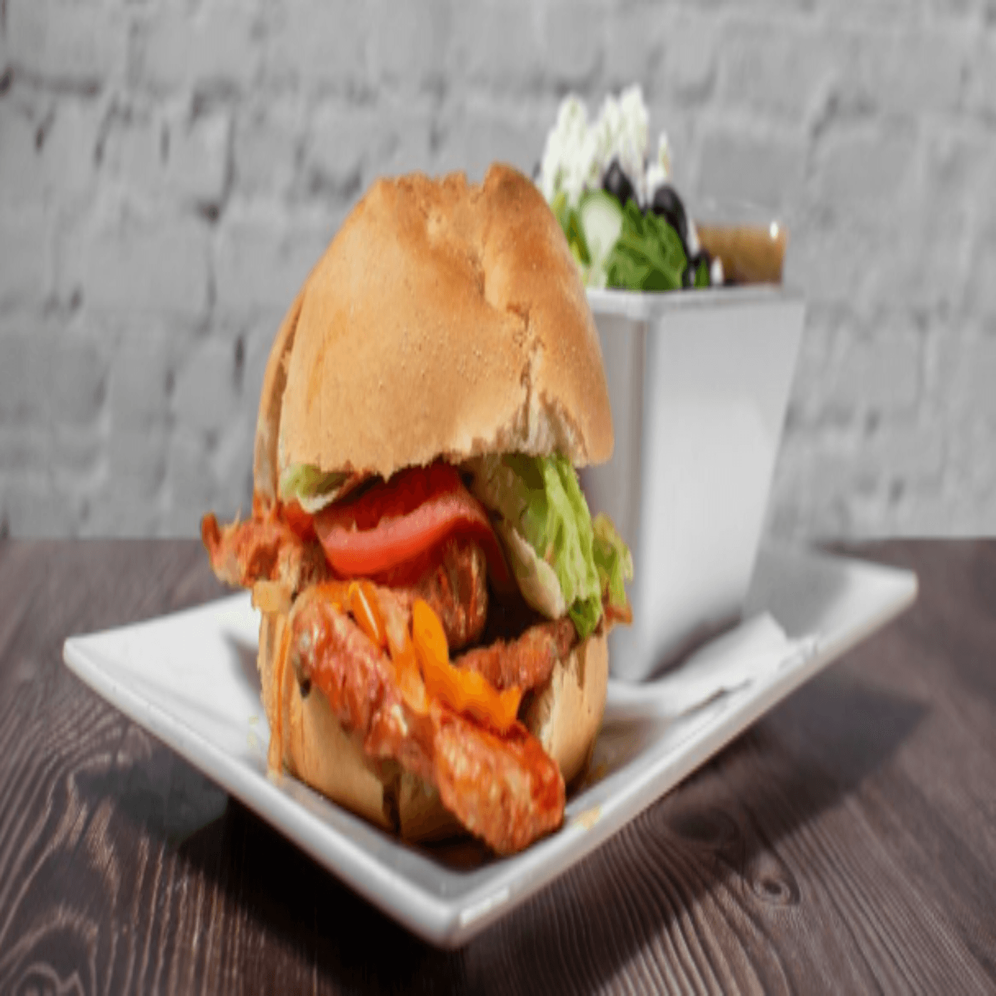 Junior's Sports Bar & Grill