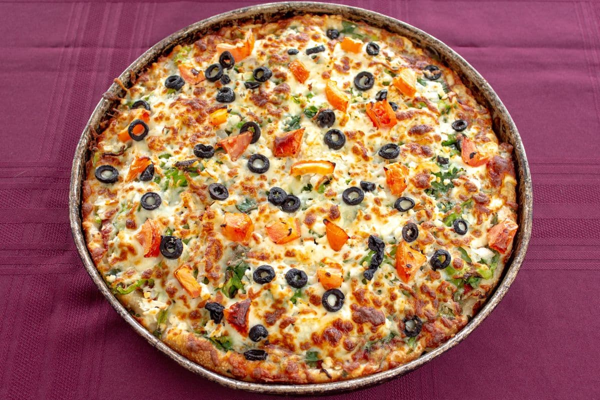 14" Mediterranean Pizza