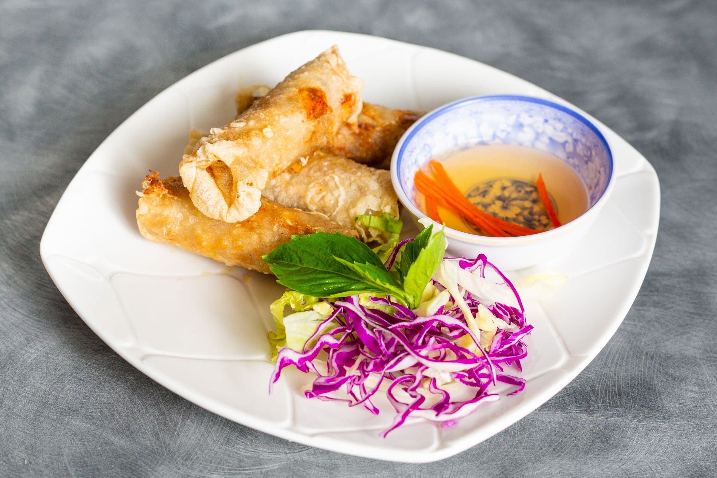 B. Vietnamese Spring Rolls - Cha Gio Viet Nam (4 pcs)