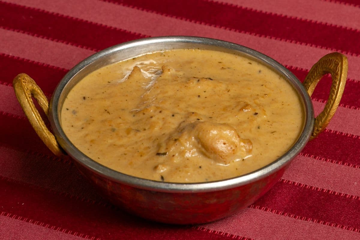 C8. Butter Chicken (White Sauce) (16oz)