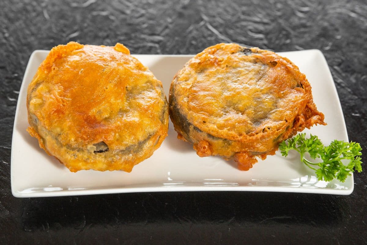 Battered Black Pudding (2 pcs)