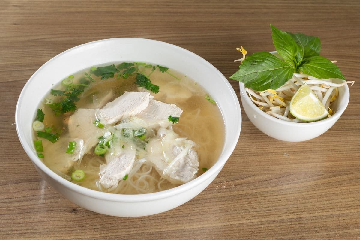 Pho Ga ( Chicken Noodle Soup )