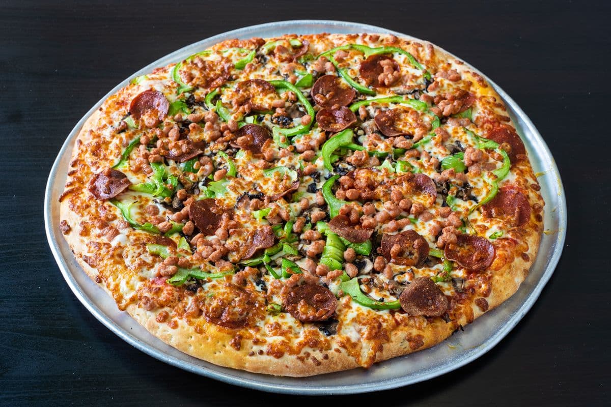 16" Extra-Large Canadian Pizza