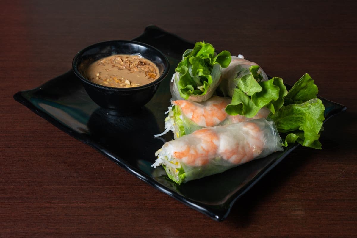 2. Salad Rolls with Shrimp, Chicken, or Marinated Pork