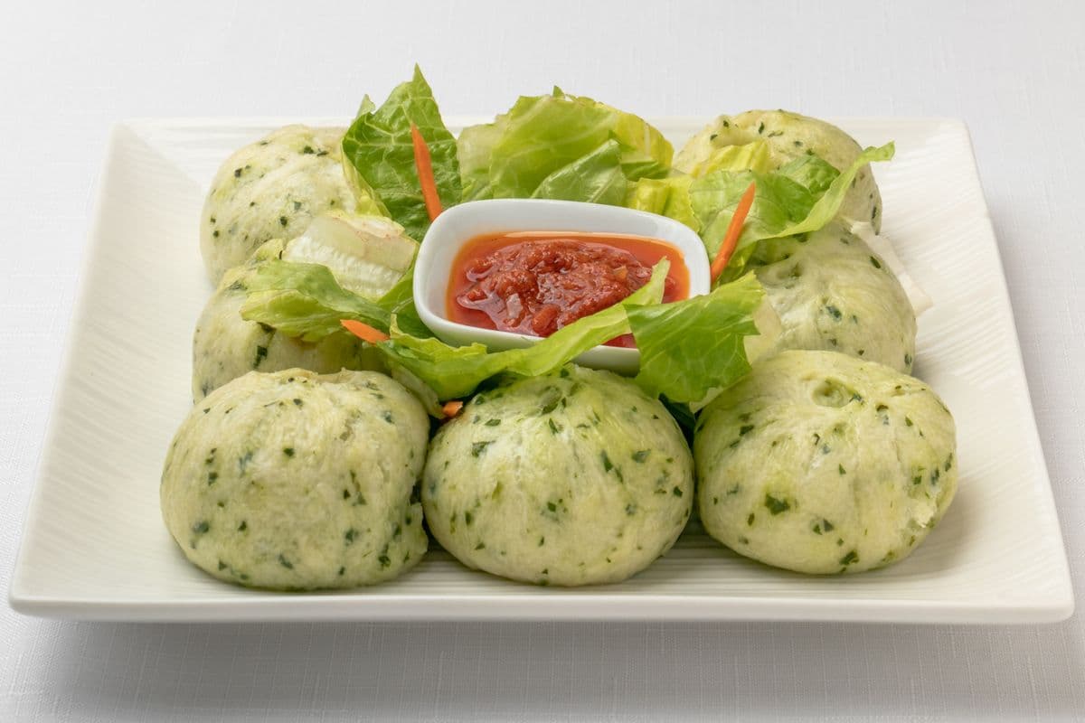 20. Veggie Green Momos (8 pcs)