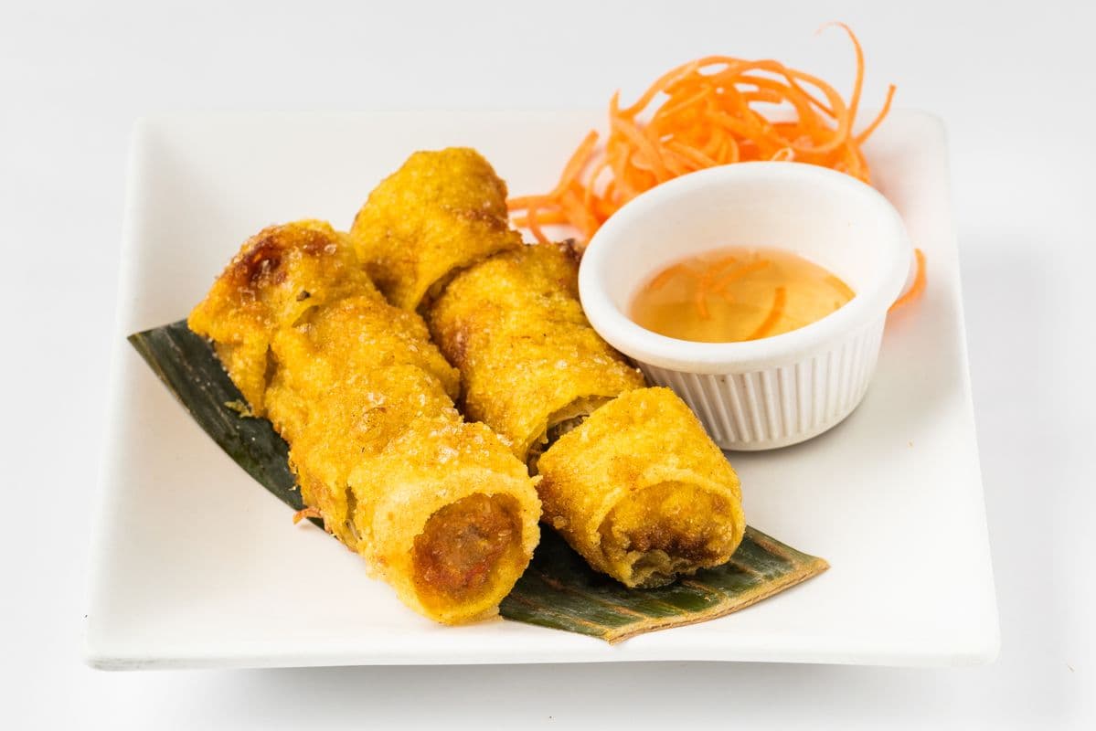 Vietnamese Chicken Spring Rolls (2 pcs)