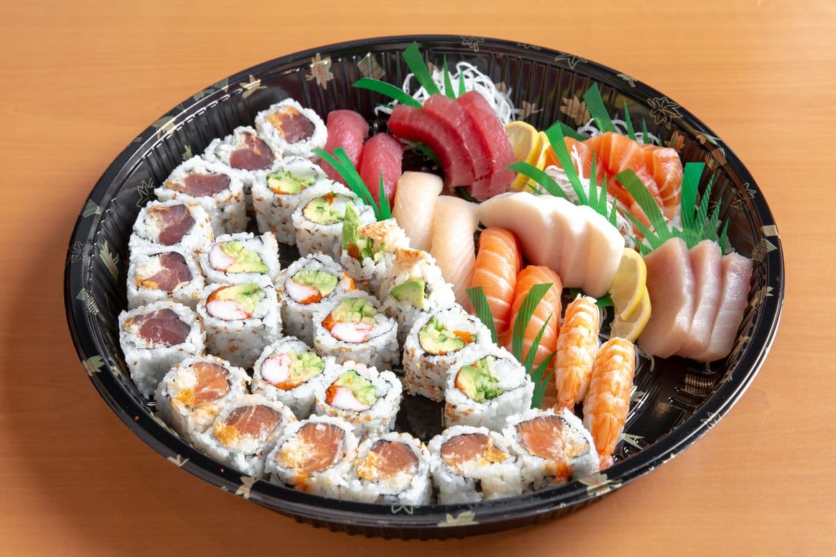 B1. Party Tray (44 pcs)