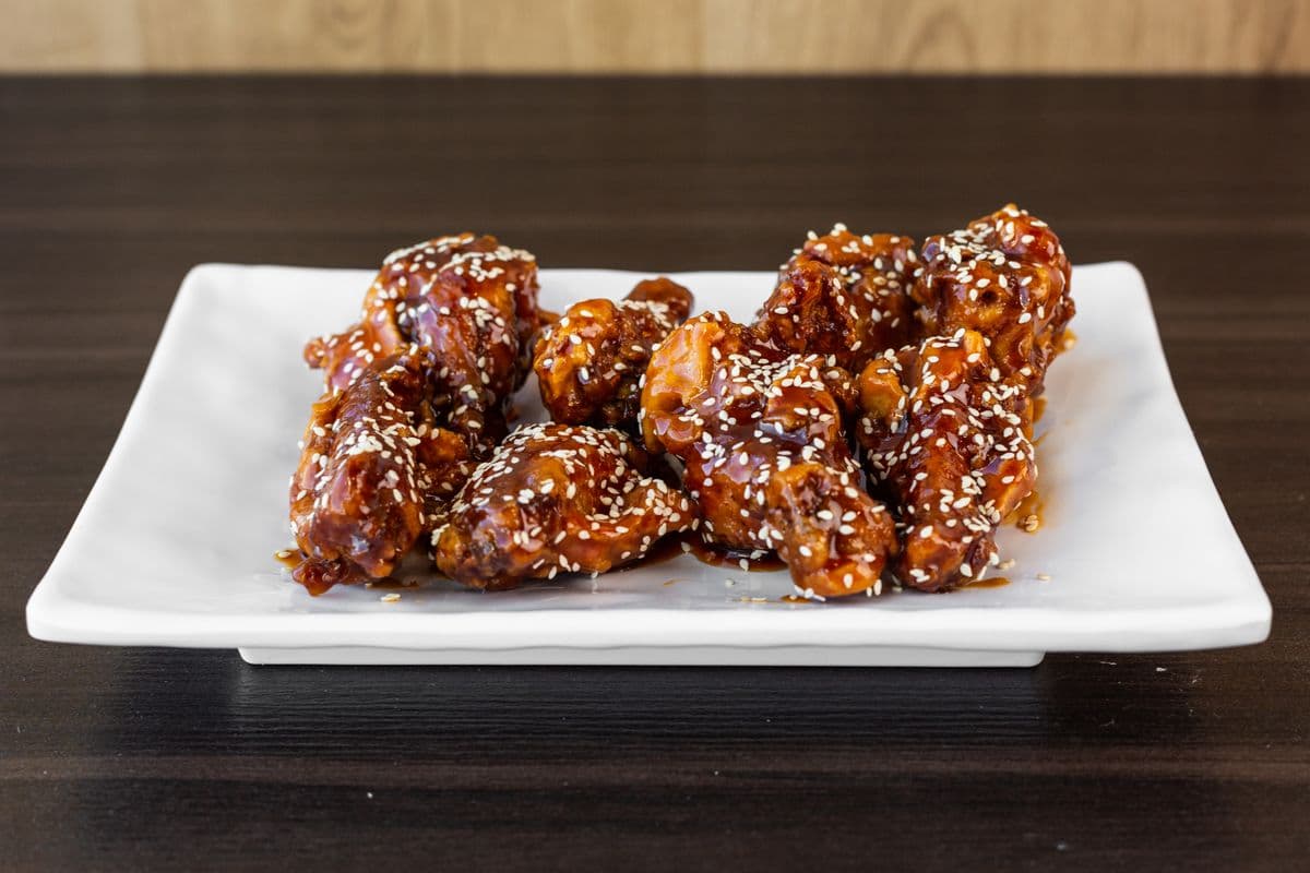 C6. Honey Sesame Chicken Wings (8 pcs)