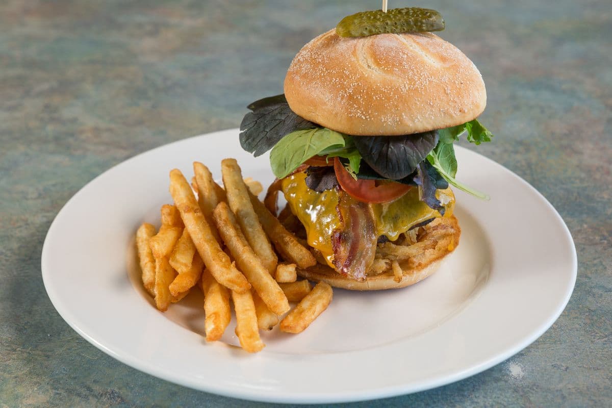 El Greco Loaded Burger (8 oz)