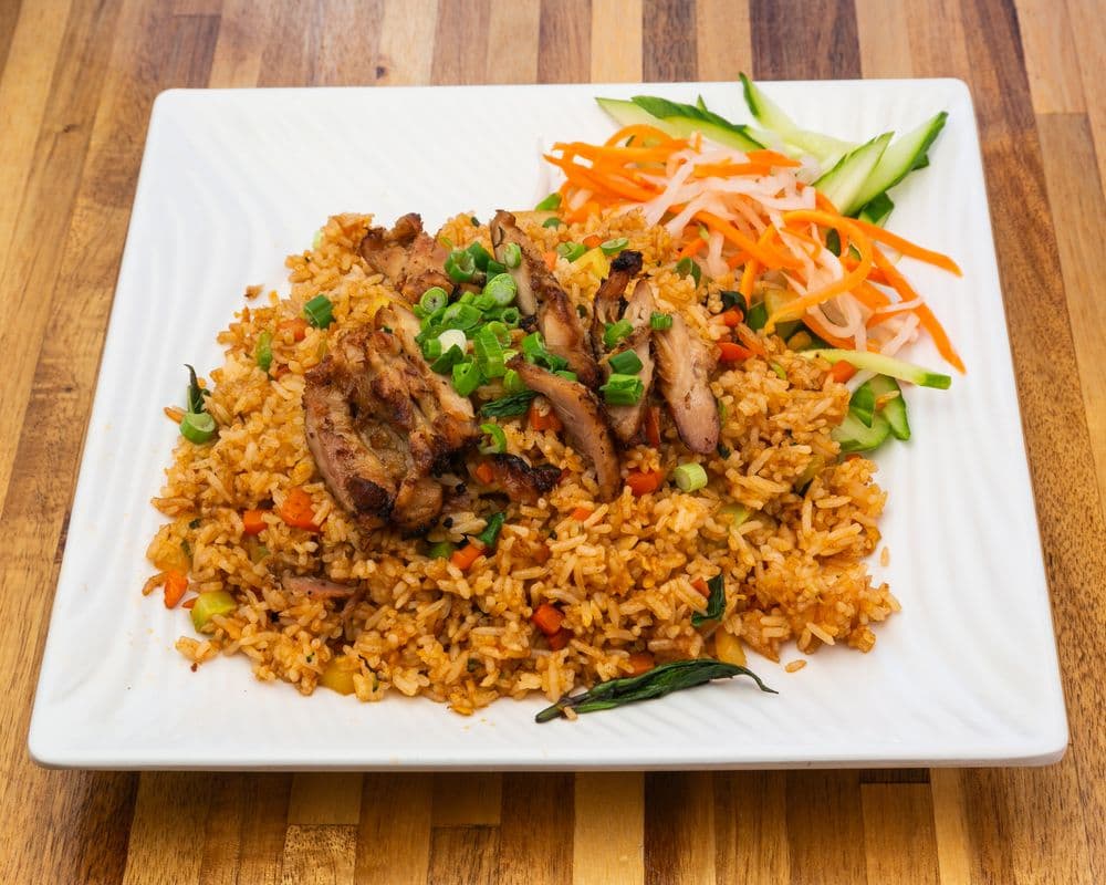 Riz frit au poulet et légumes / Fried Rice with Chicken and Vegetables