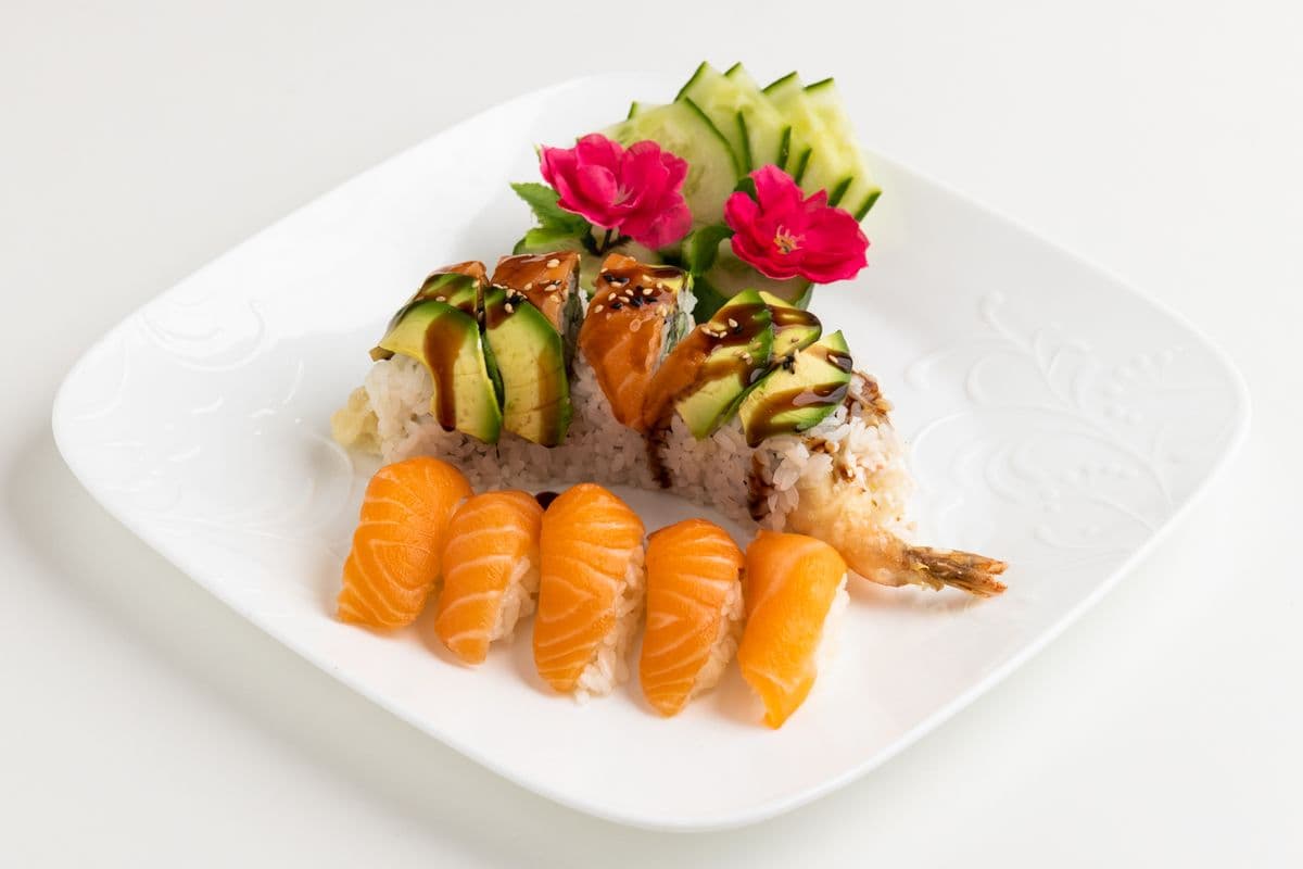30. Salmon Dragon Roll (5 pcs) and Salmon Sushi (5 pcs) Combo