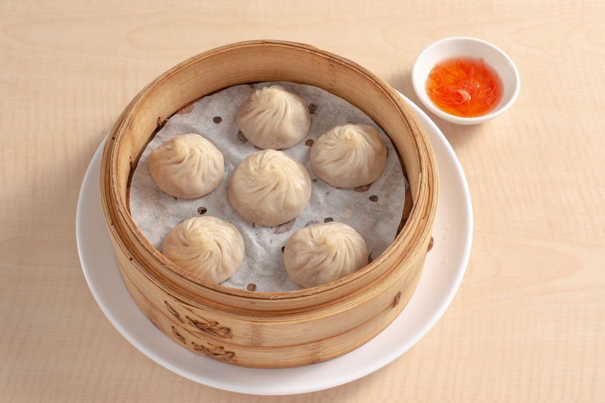 14. Steamed Soup Dumplings with Pork Filling - Xiao Long Bao (6 pcs) 小籠包