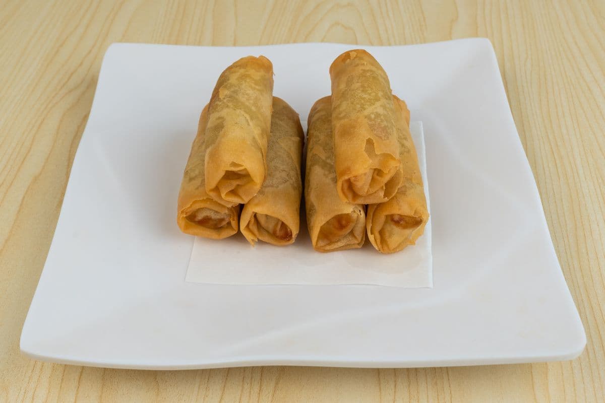 A1. Spring Roll (6 pcs)