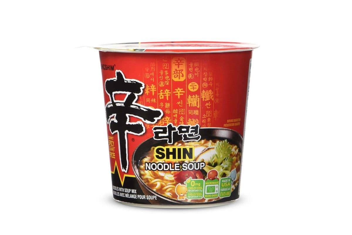 Nongshim Shin Cup Noodles Soup (75 g)
