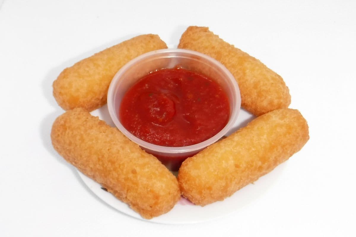 Mozzarella Sticks ( 5 pcs)