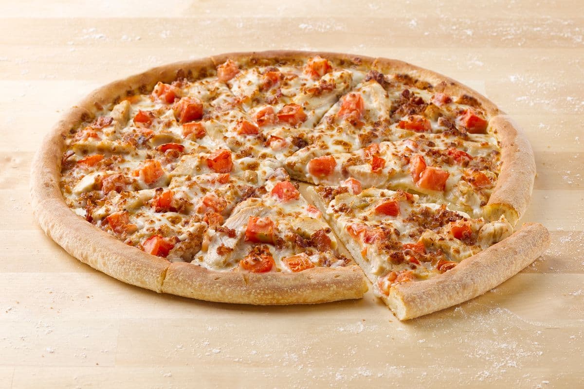 Medium Chicken Bacon Ranch Pizza