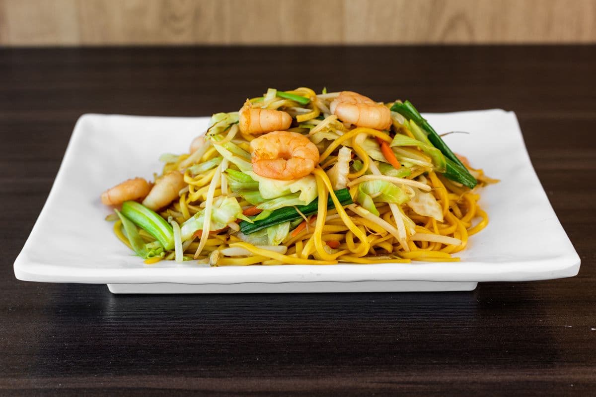 H4. Shrimp Chow Mien