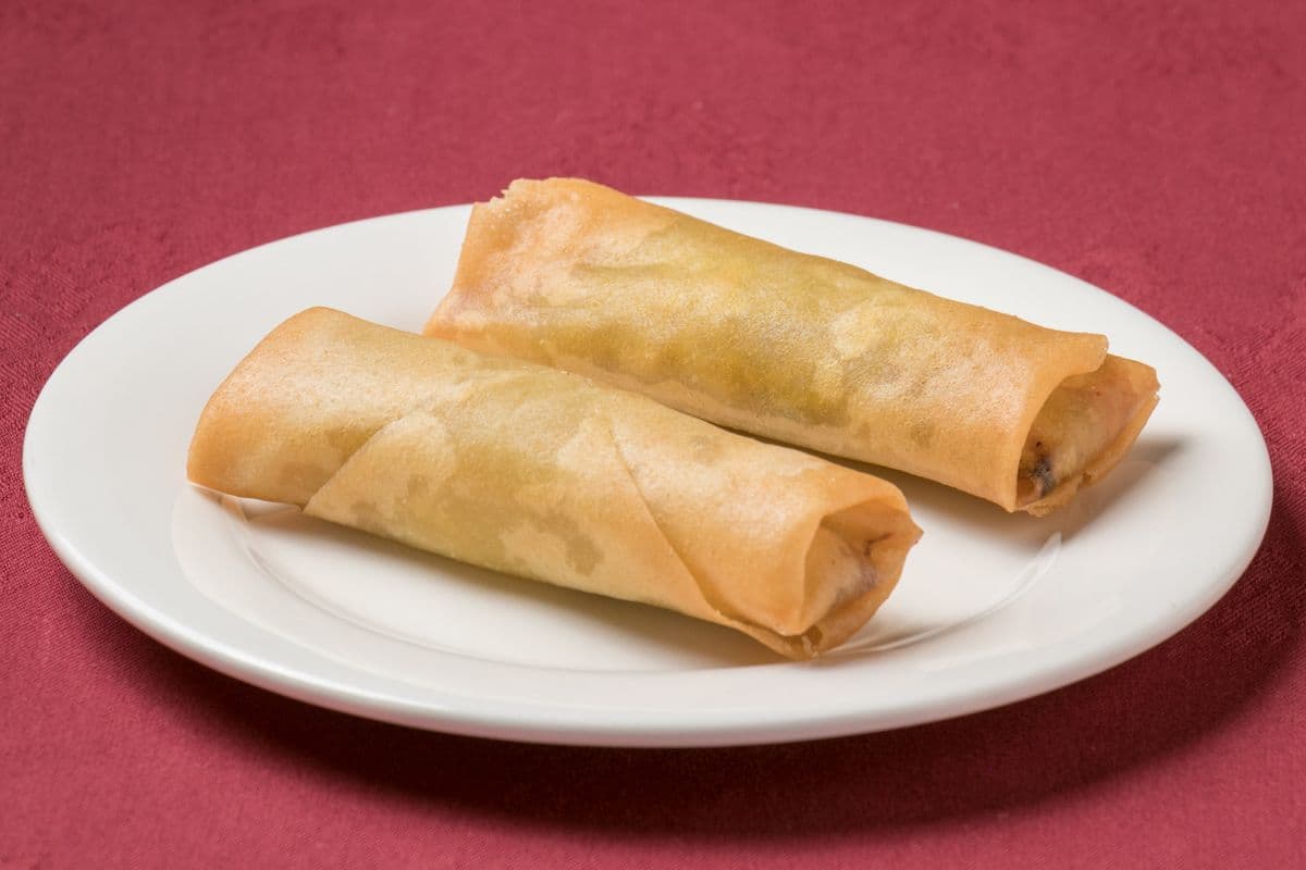 3. Deep-Fried Spring Rolls (2 pcs)